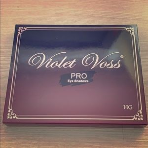 Violet Voss “My Holy Grail” palette-NEW